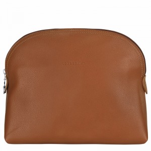 Longchamp Le FOULONNÉ Toiletry case - Leather Caramel | ABJL35472